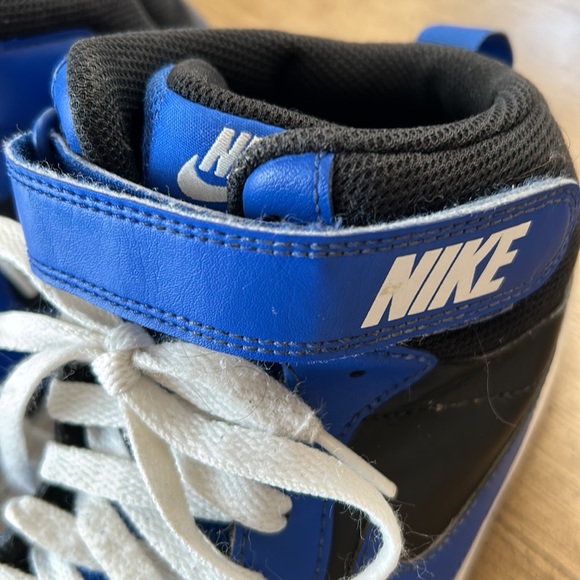 NIKE Court Borough Mid 2 Sneakers. - Picture 3 of 8